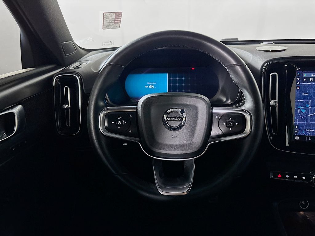 2022 Volvo XC40 Recharge Pure Electric P8 Plus
