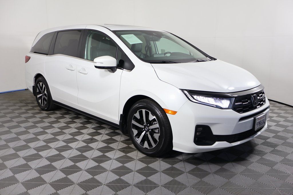 Thumbnail: 2025 Honda Odyssey - 3