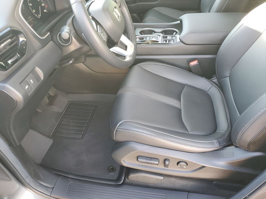 Used Car 2025 Honda Pilot  Touring For Sale Under $50,000 In Austin, Texas