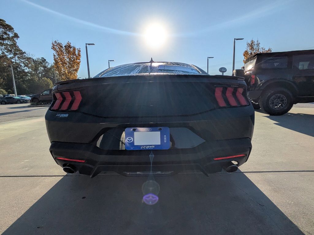 2025 Ford Mustang GT Premium Fastback