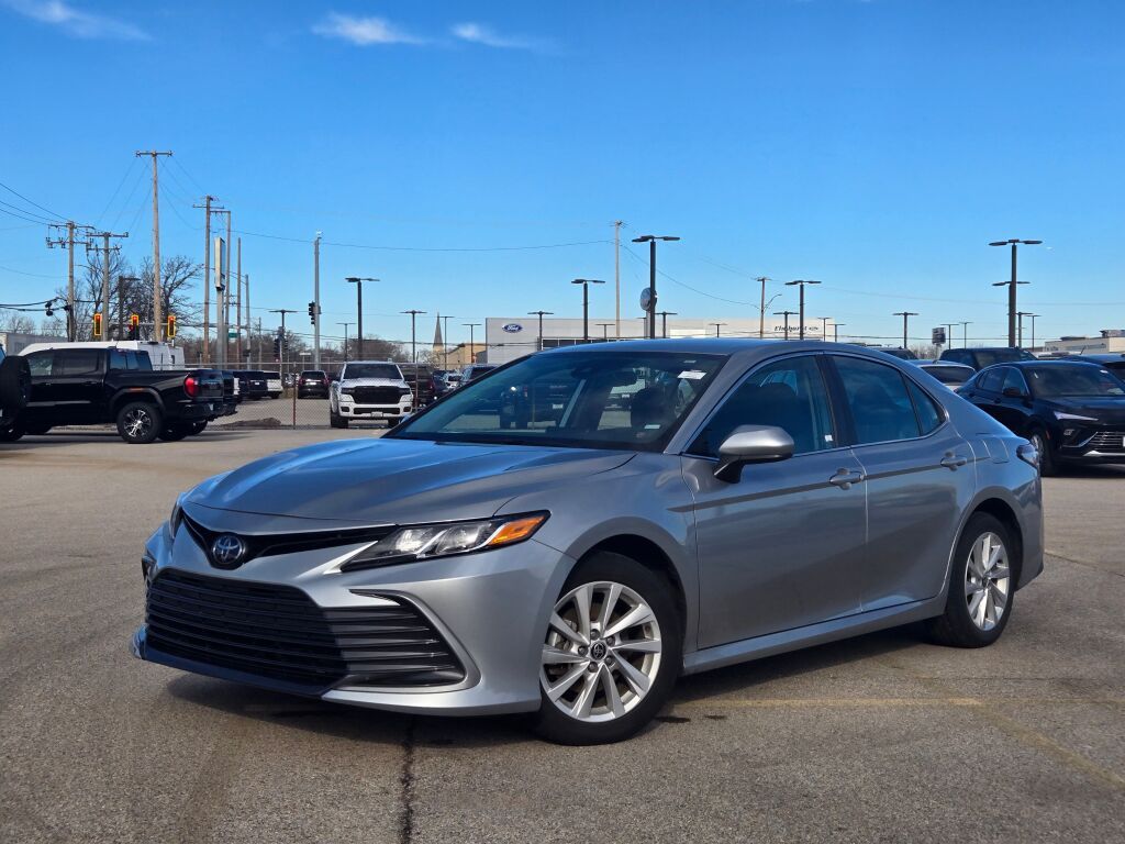 2023 Toyota Camry LE FWD
