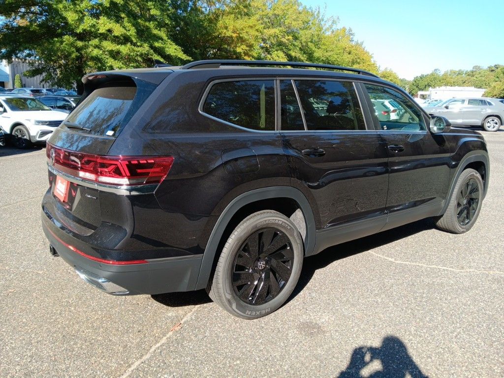 2025 Volkswagen Atlas 2.0T SE w/Technology 5