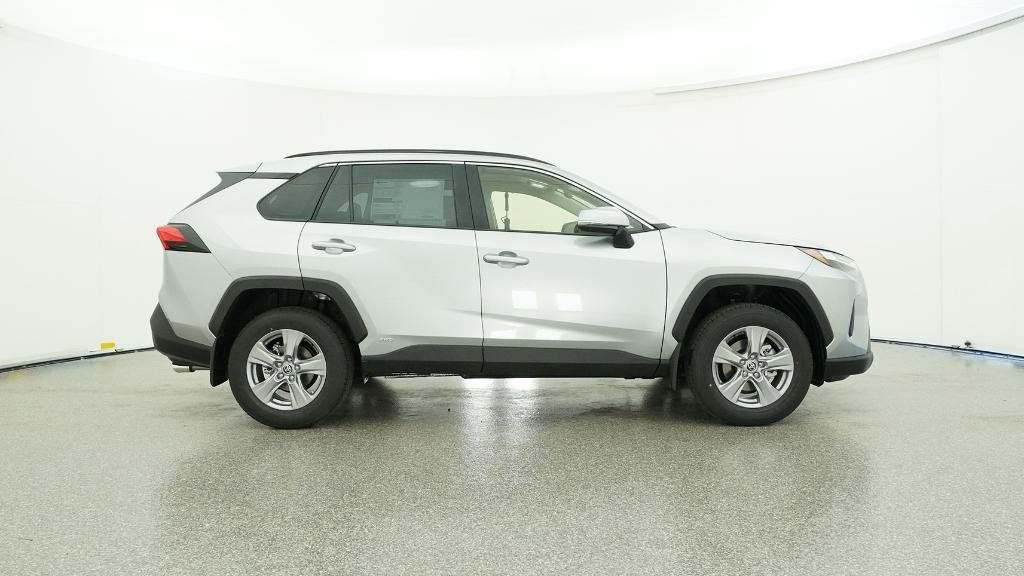 Thumbnail: 2025 Toyota RAV4 - 3