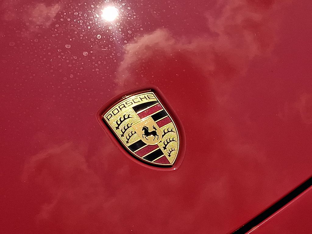 Thumbnail: 2021 Porsche 911 - 4