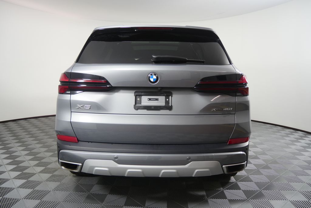 Thumbnail: 2026 BMW X5 - 4