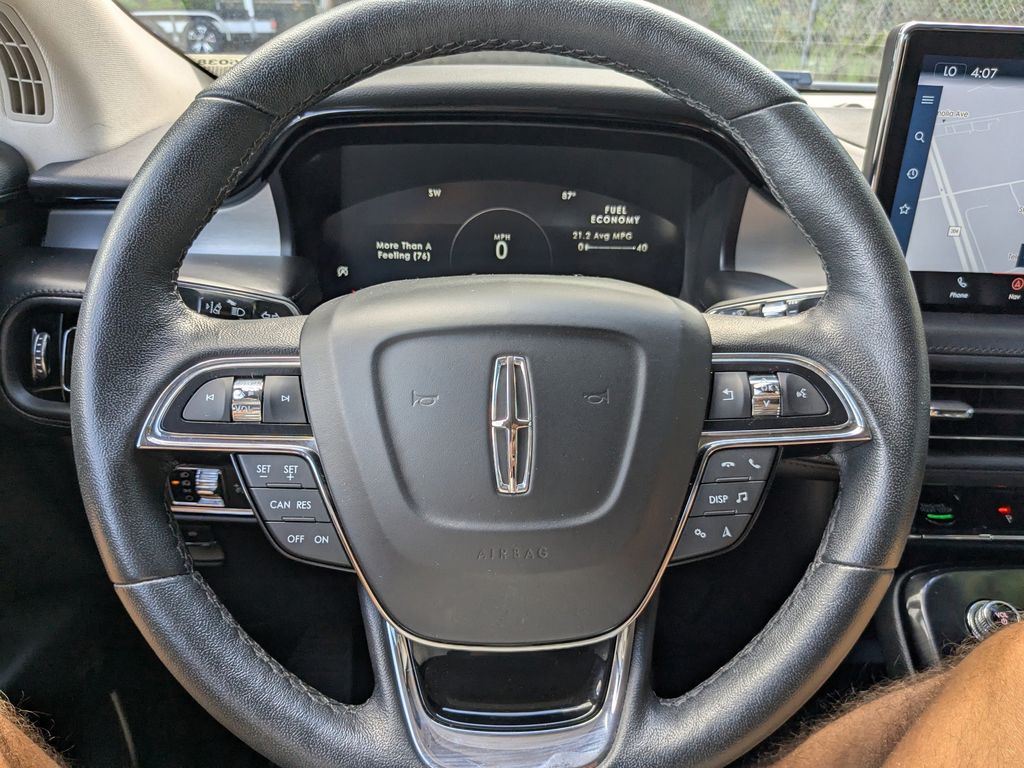 2022 Lincoln Nautilus Standard
