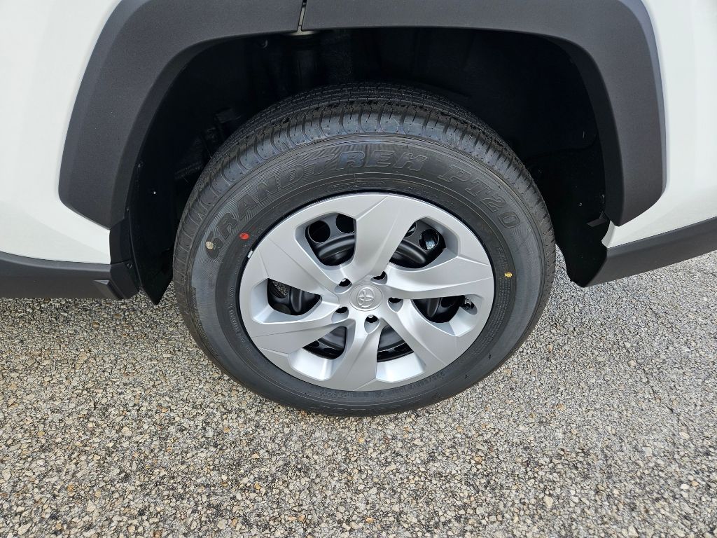 Thumbnail: 2024 Toyota RAV4 - 9