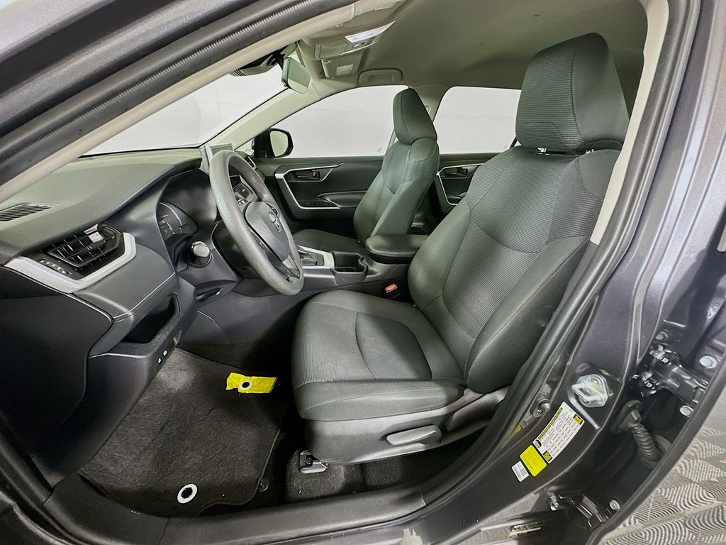 Thumbnail: 2024 Toyota RAV4 - 21