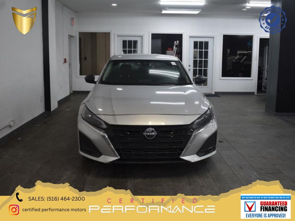 Brilliant Silver Metallic 2025 Nissan Altima 2.5 SR FWD Sedan Front-Wheel Drive Continuously Variable Transmission