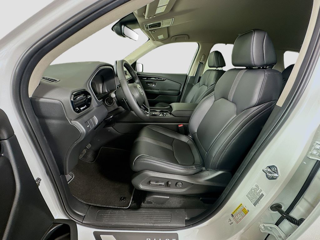 Thumbnail: 2026 Honda Pilot - 16