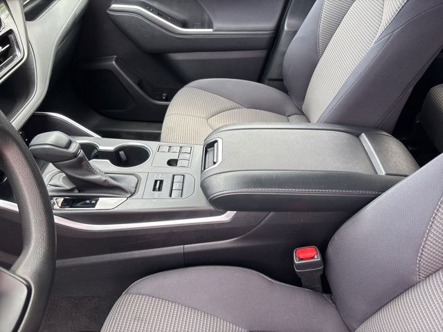 Used 2023 Toyota Highlander SUV