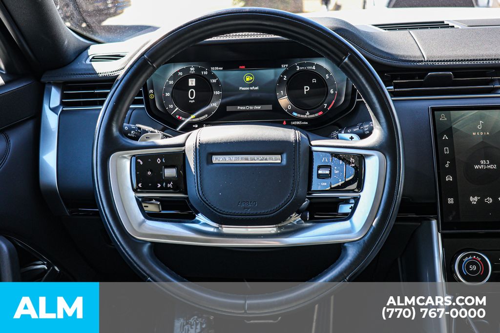 Used 2023 White Land Rover SE image 34