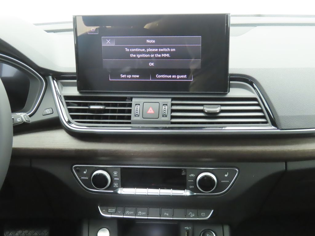 Thumbnail: 2025 Audi Q5 - 14