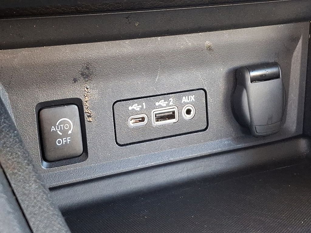 Thumbnail: 2024 Nissan Sentra - 25