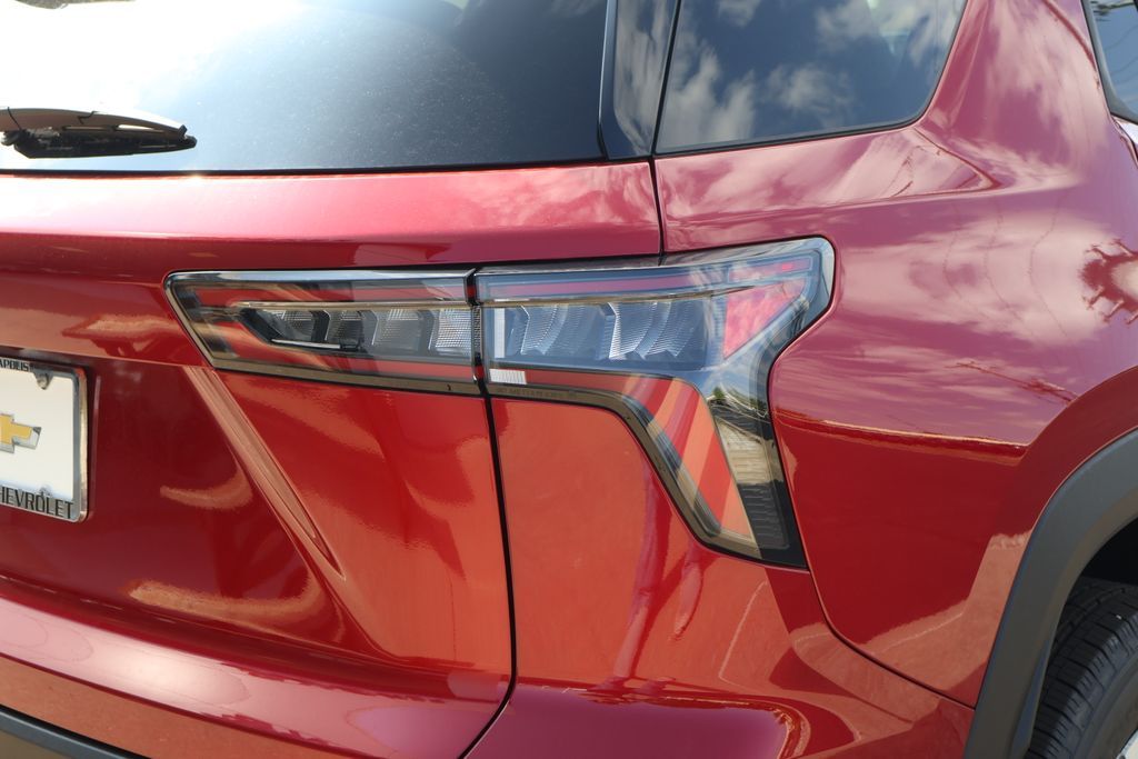 Thumbnail: 2027 Chevrolet Equinox - 7