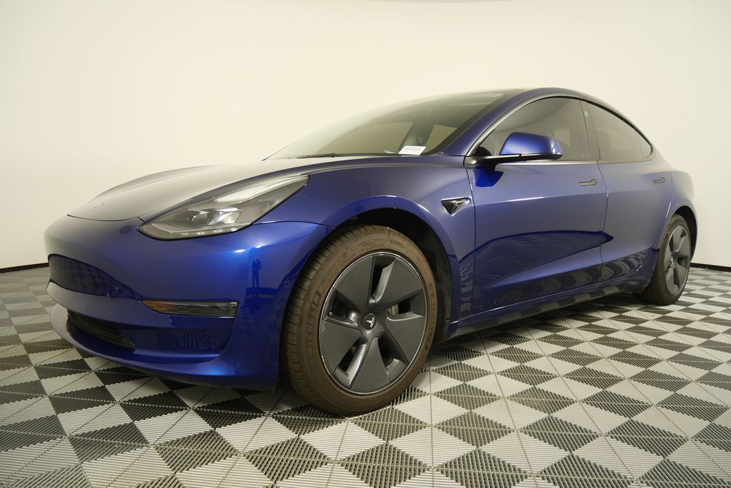 Thumbnail: 2022 Tesla Model 3 - 8