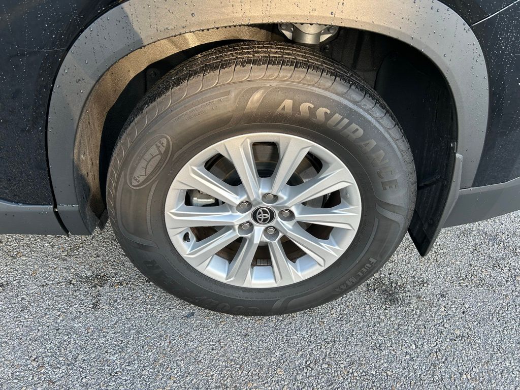 2024 Toyota Grand Highlander XLE 9