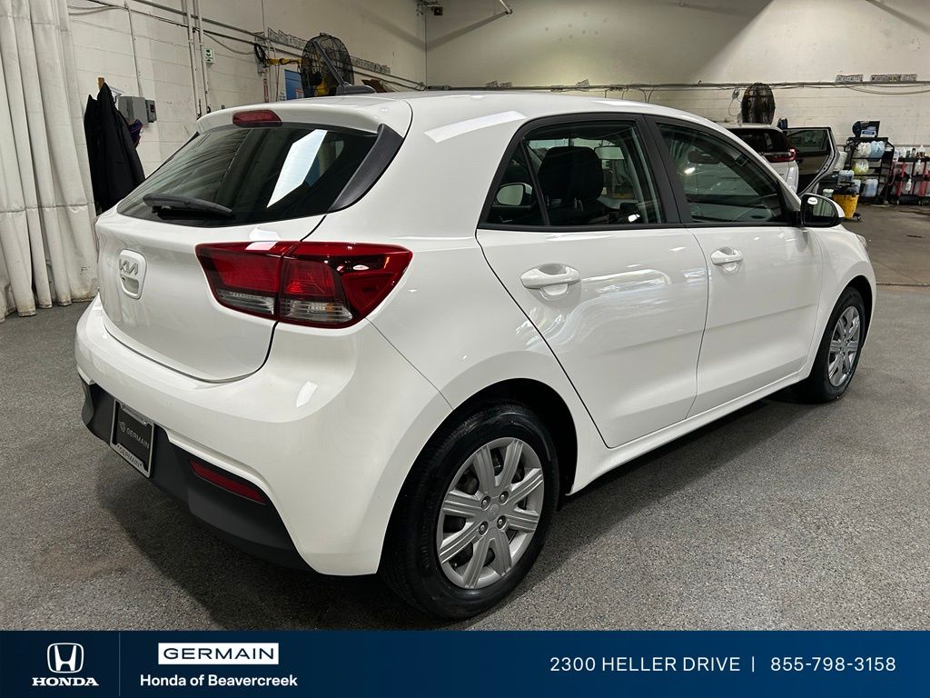 Used 2023 White Kia S image 8