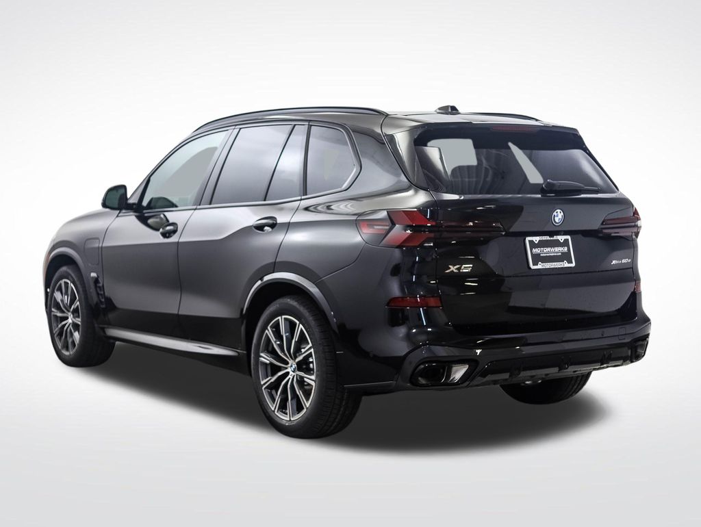 Thumbnail: 2026 BMW X5 - 3