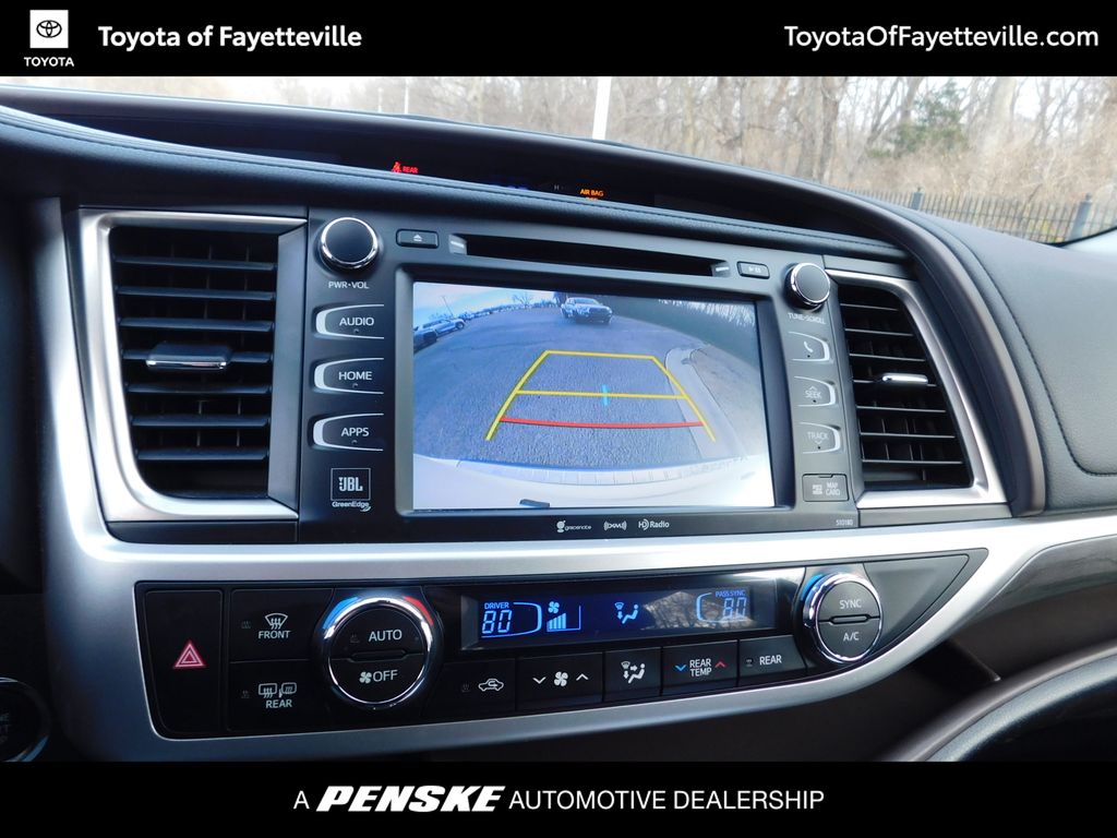 Thumbnail: 2018 Toyota Highlander - 8