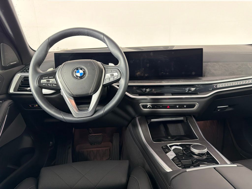 Thumbnail: 2025 BMW X5 - 19