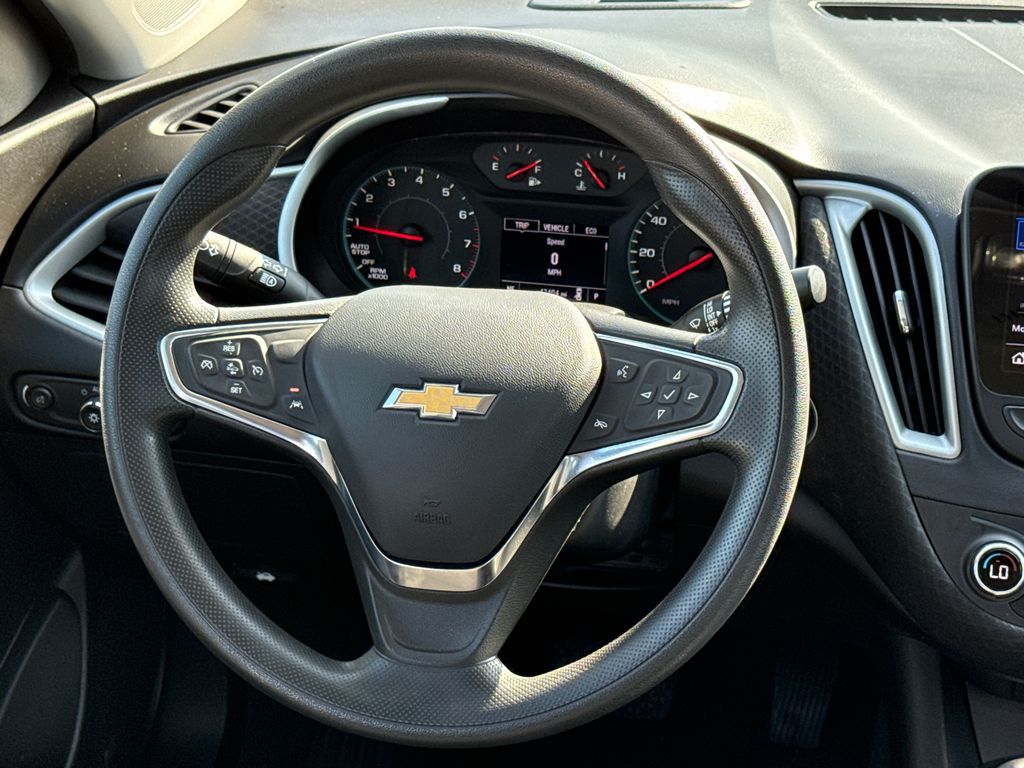2024 Chevrolet Malibu 1LT - Photo 13