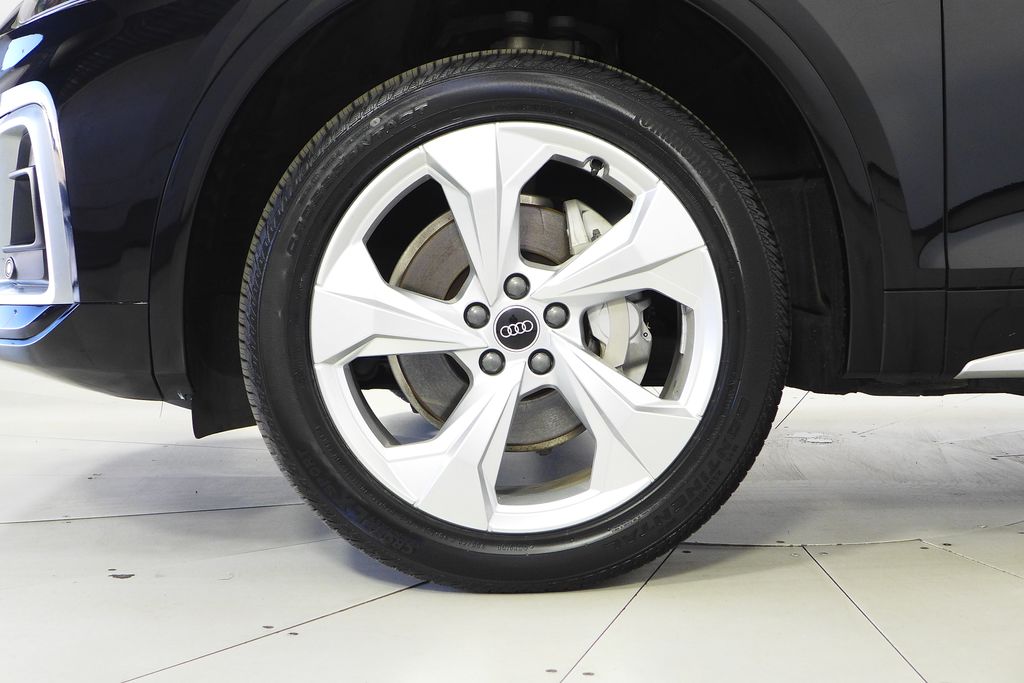 Thumbnail: 2023 Audi Q5 - 5