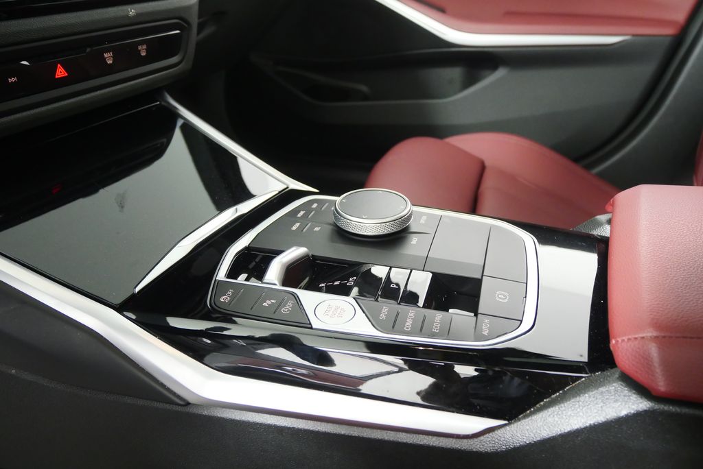 Thumbnail: 2023 BMW 3 Series - 24