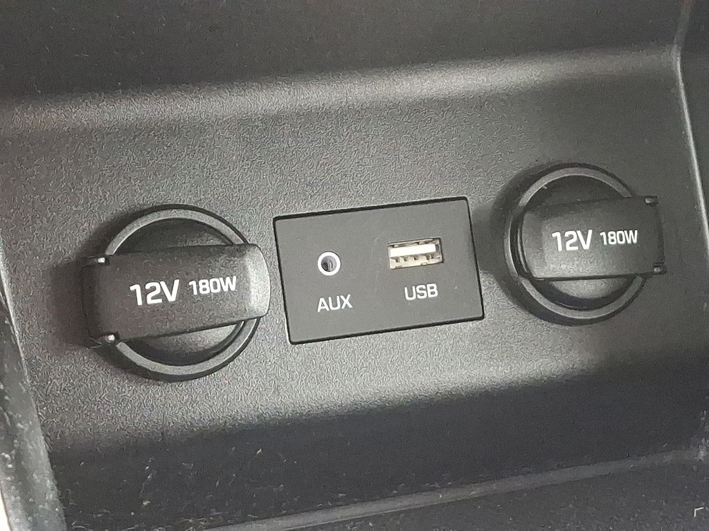 Thumbnail: 2020 Hyundai Elantra - 24