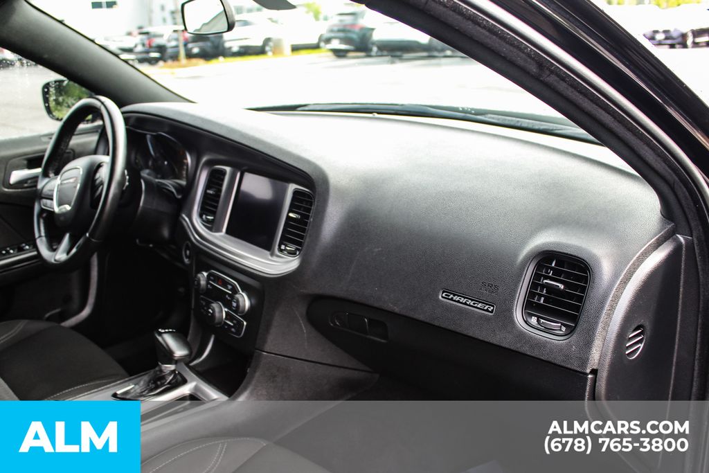 Used 2023 Black Dodge SXT image 23