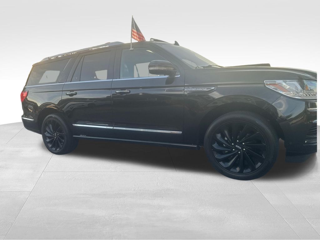 Used 2020 Black Lincoln Reserve image 34