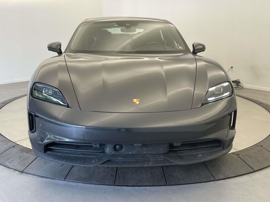 2025 Porsche Taycan 4S - 9