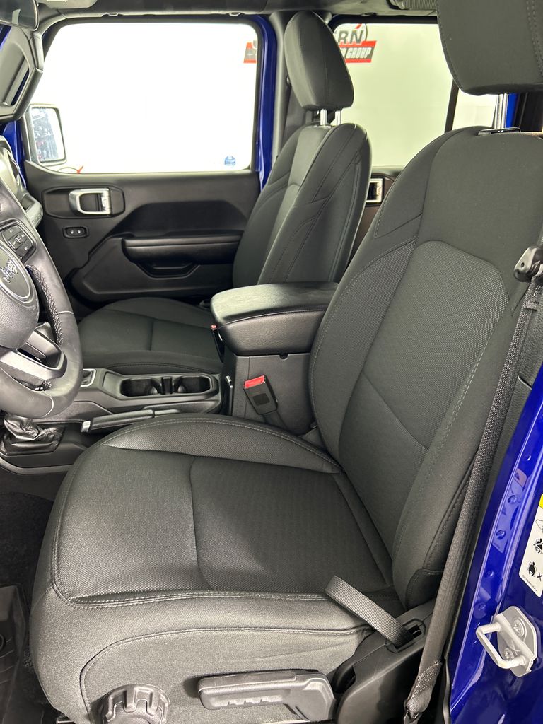 Used 2018 Blue Jeep Unlimited Sport S image 12