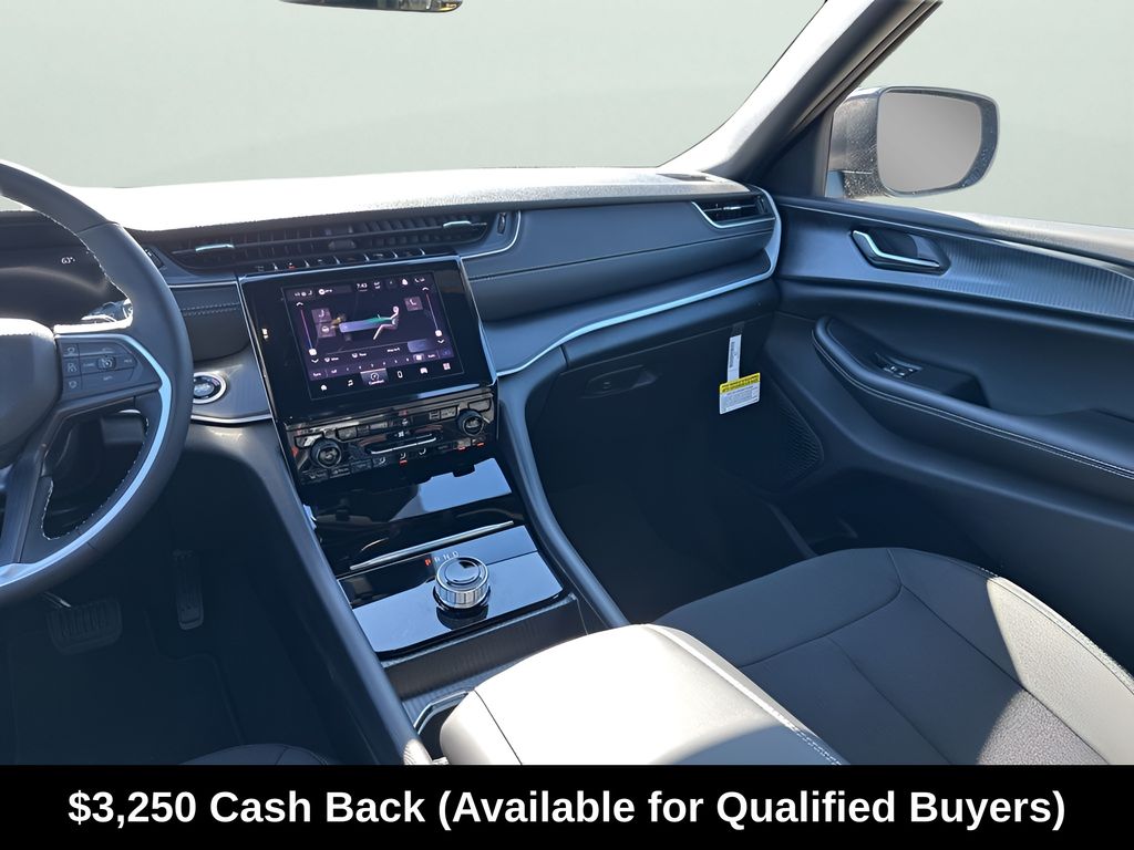 New Car 2025 Jeep Grand Cherokee  Laredo X For Sale Under $40,000 In Austin, Texas
