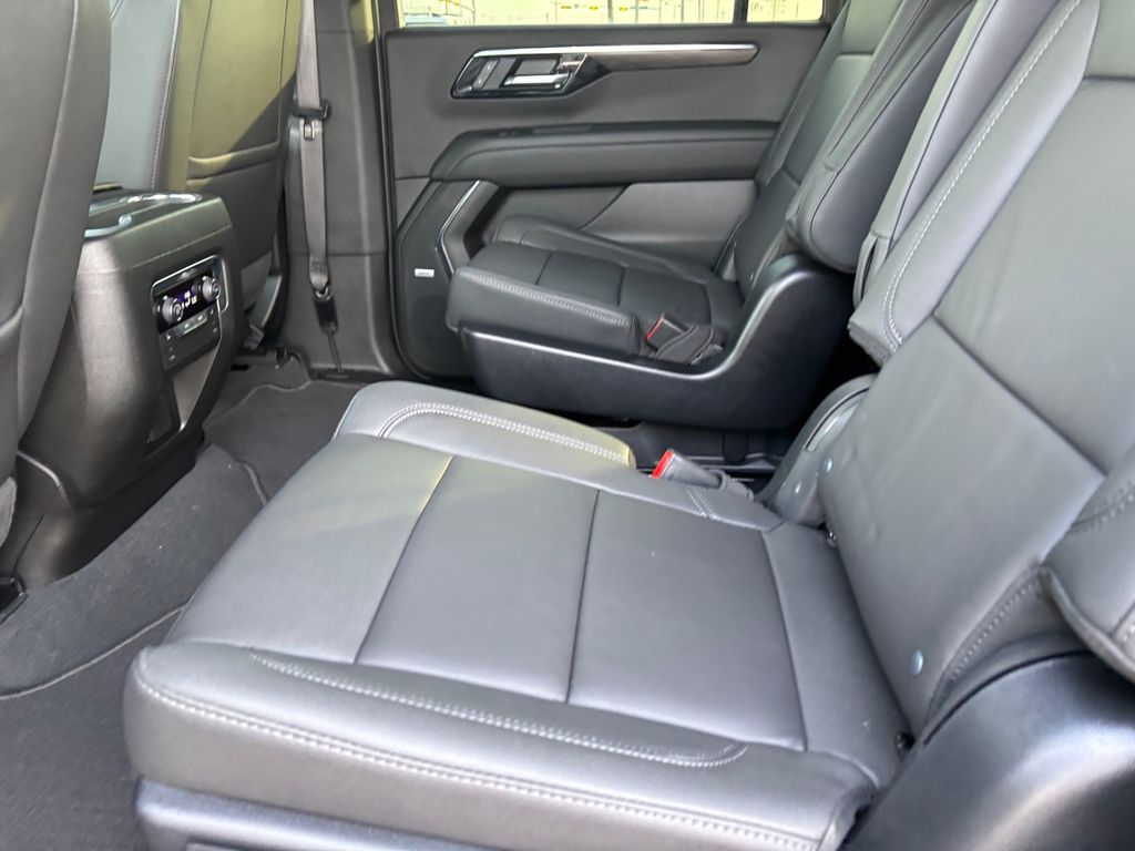 Used Car 2025 Chevrolet Suburban  Z71 For Sale Under $80,000 In Austin, Texas