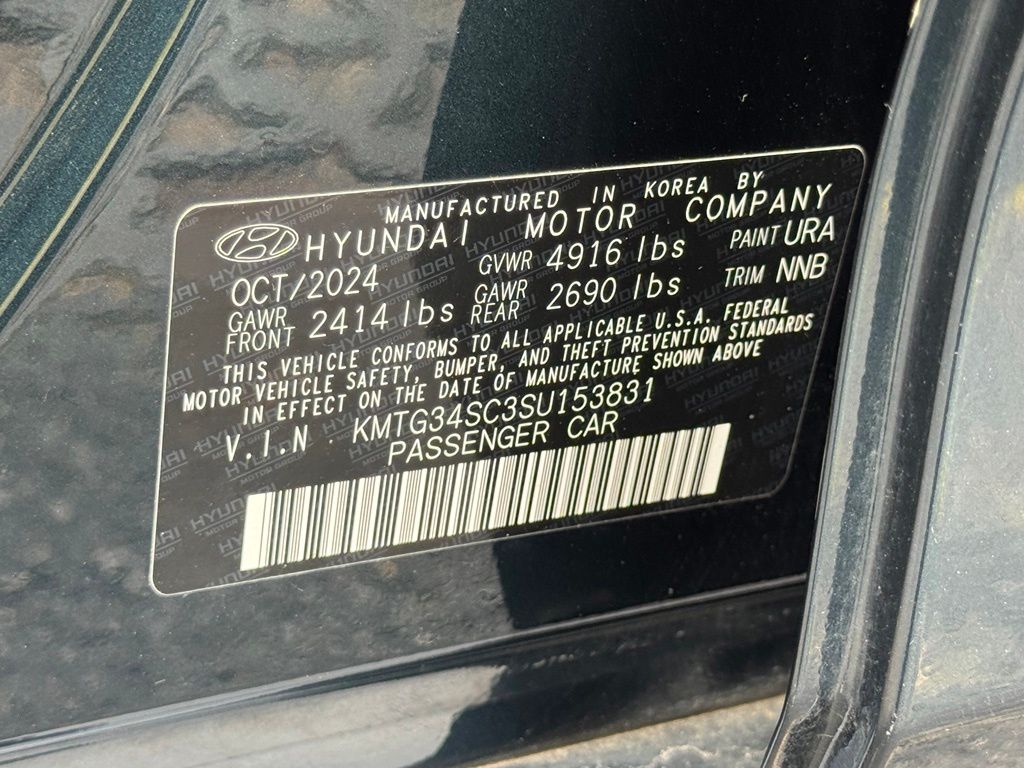 Used 2025 Genesis G70 Sedan