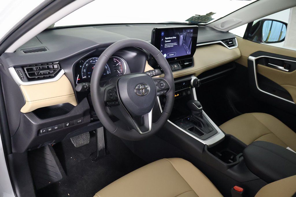 Thumbnail: 2025 Toyota RAV4 - 7