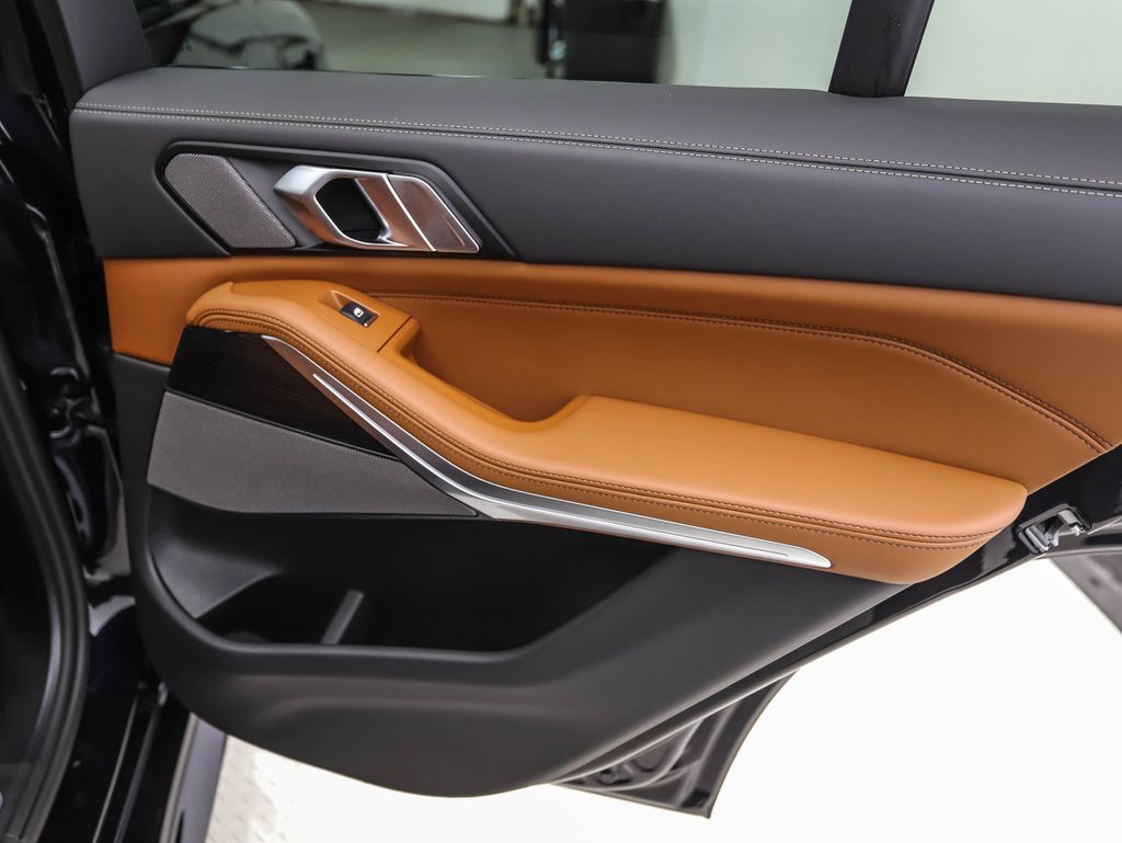 Thumbnail: 2026 BMW X5 - 24