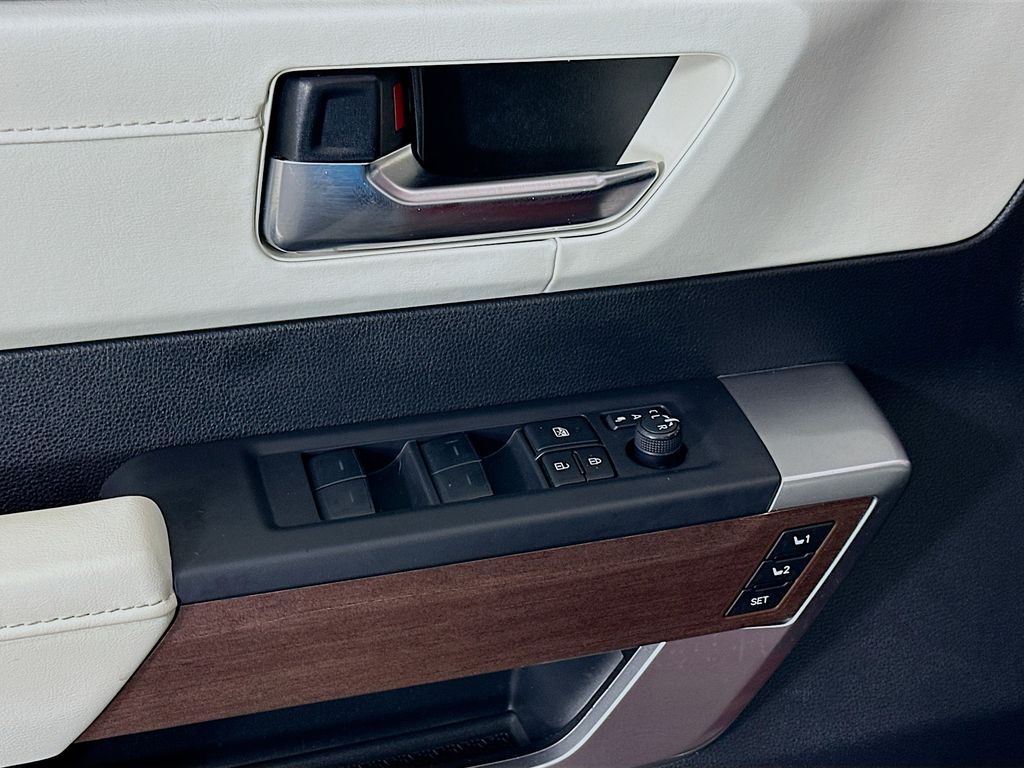 Thumbnail: 2023 Toyota Tundra - 17