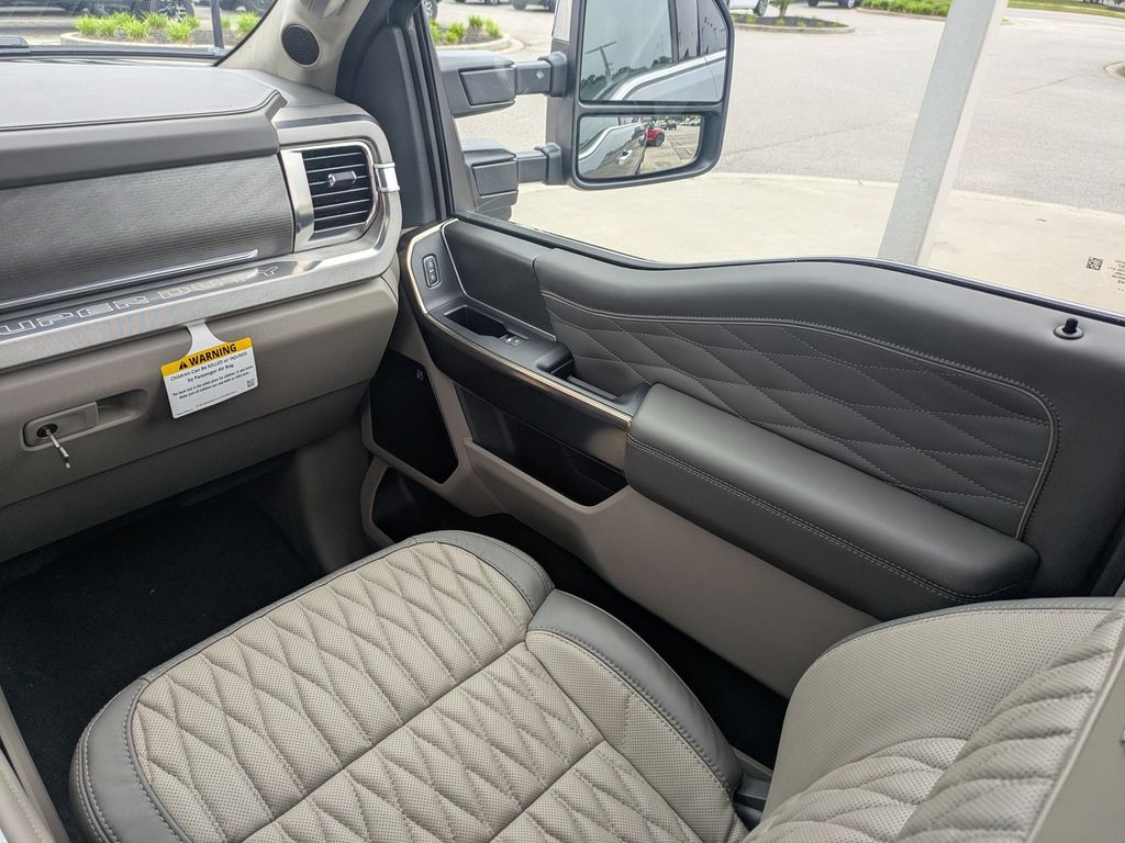 2026 Ford F-250 Super Duty Platinum