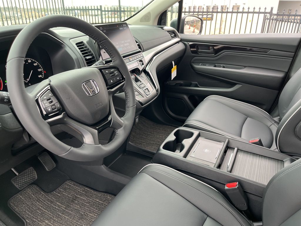 Thumbnail: 2026 Honda Odyssey - 20