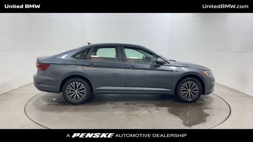 2019 Volkswagen Jetta SEL 9