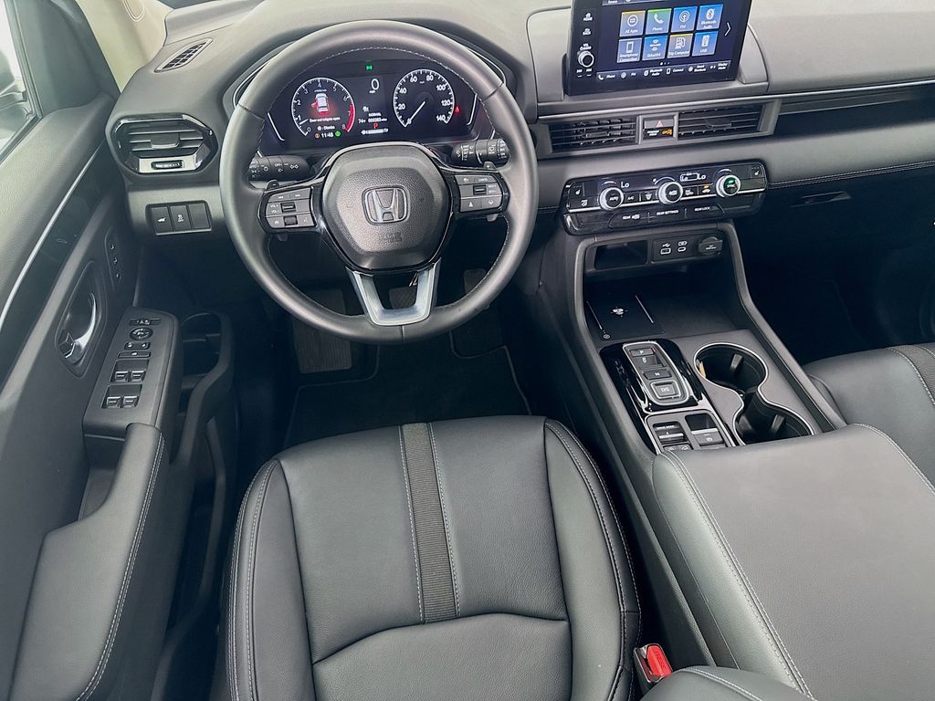 Used Car 2025 Honda Pilot  Ex-l For Sale In Austin, Texas