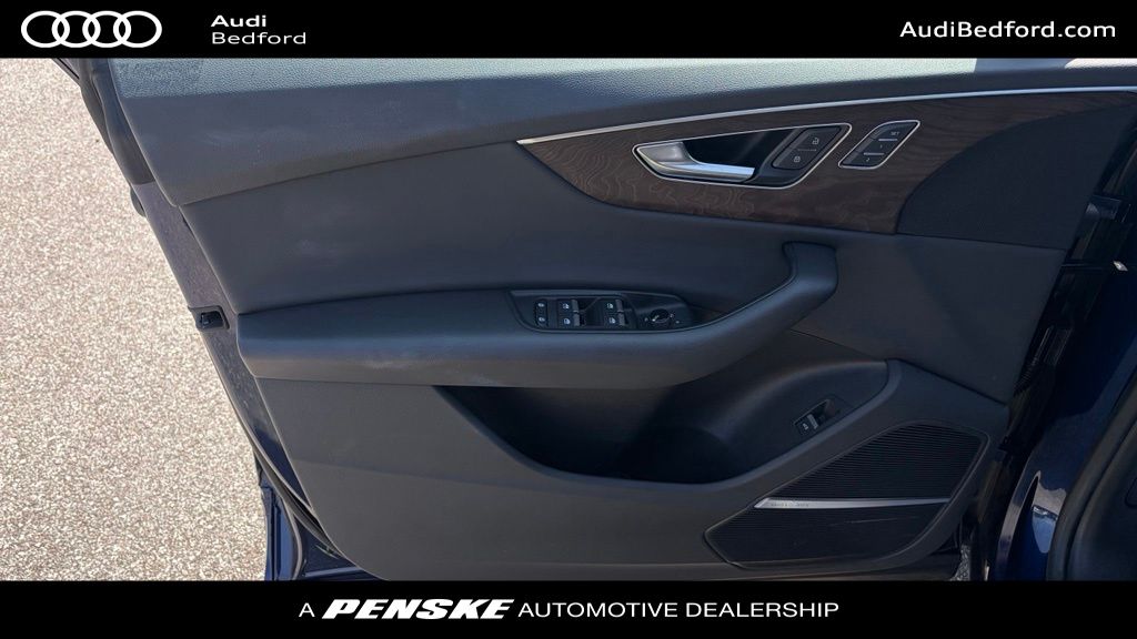 Thumbnail: 2020 Audi Q8 - 12