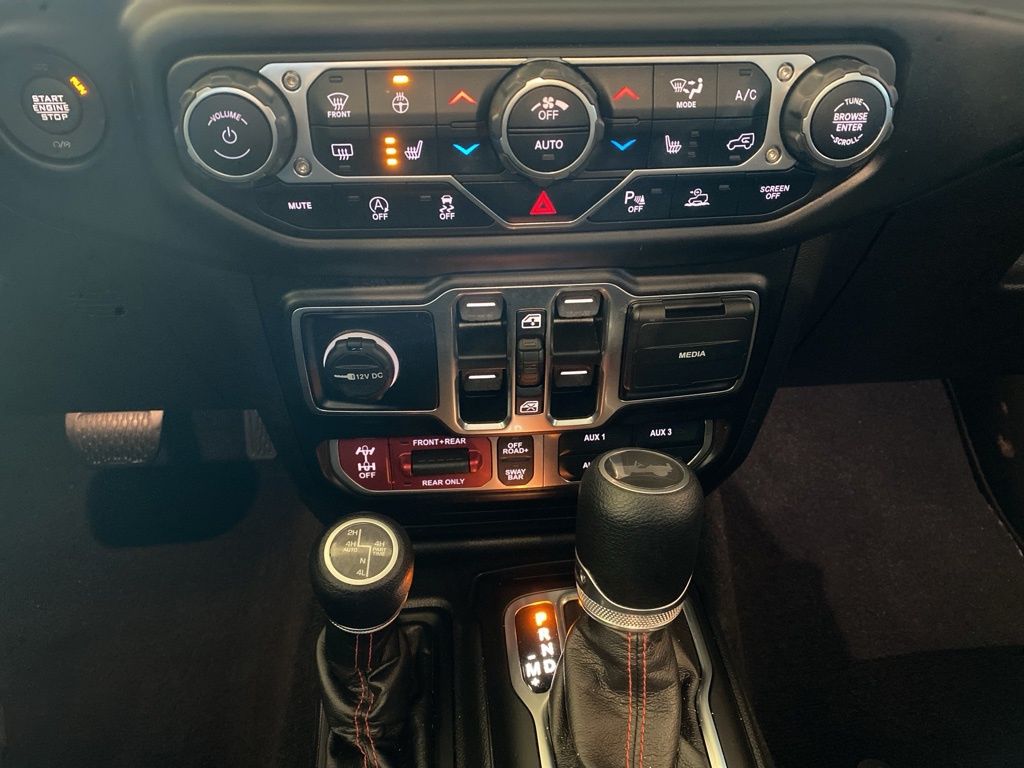 Used 2023 Gray Jeep Rubicon image 9