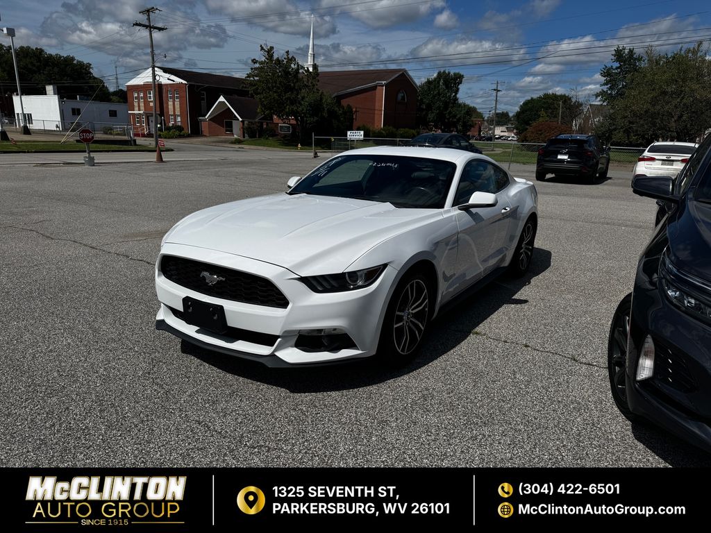 Oxford White 2016 Ford Mustang Coupe Rear-Wheel Drive 6-Speed Automatic