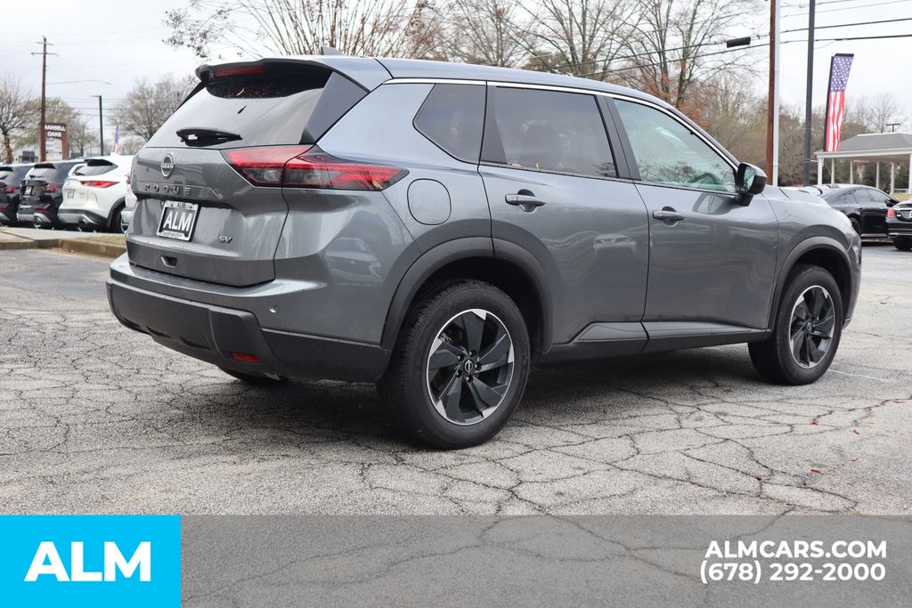 Used 2025 Gray Nissan SV image 6
