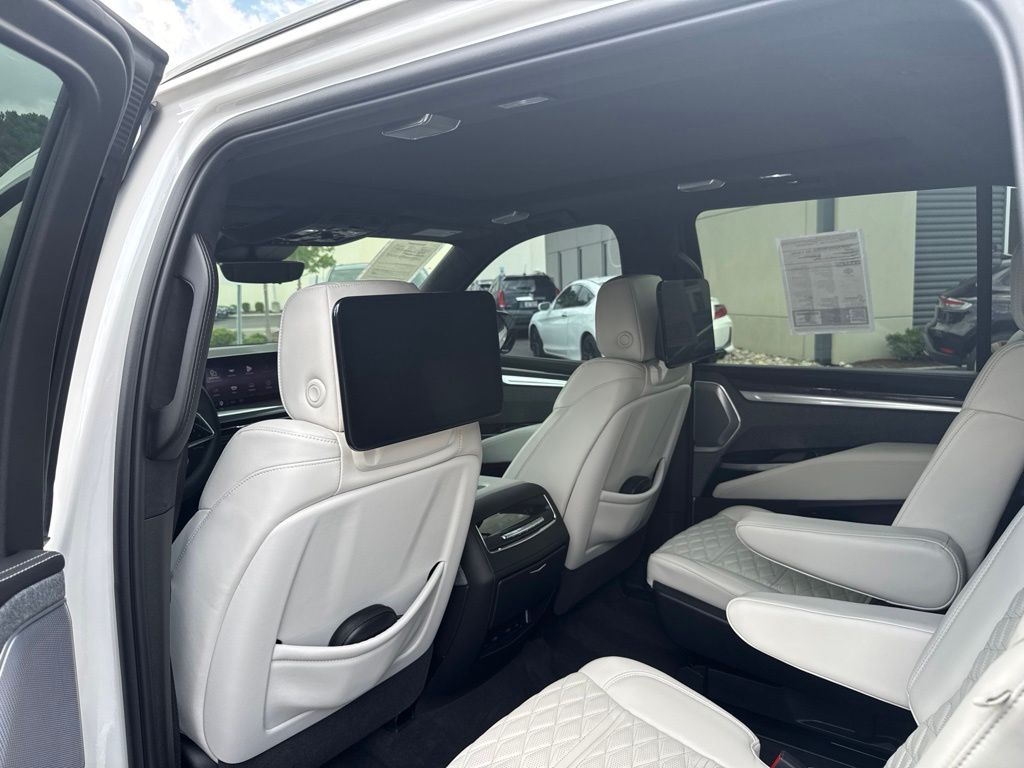 Thumbnail: 2025 Cadillac Escalade - 10