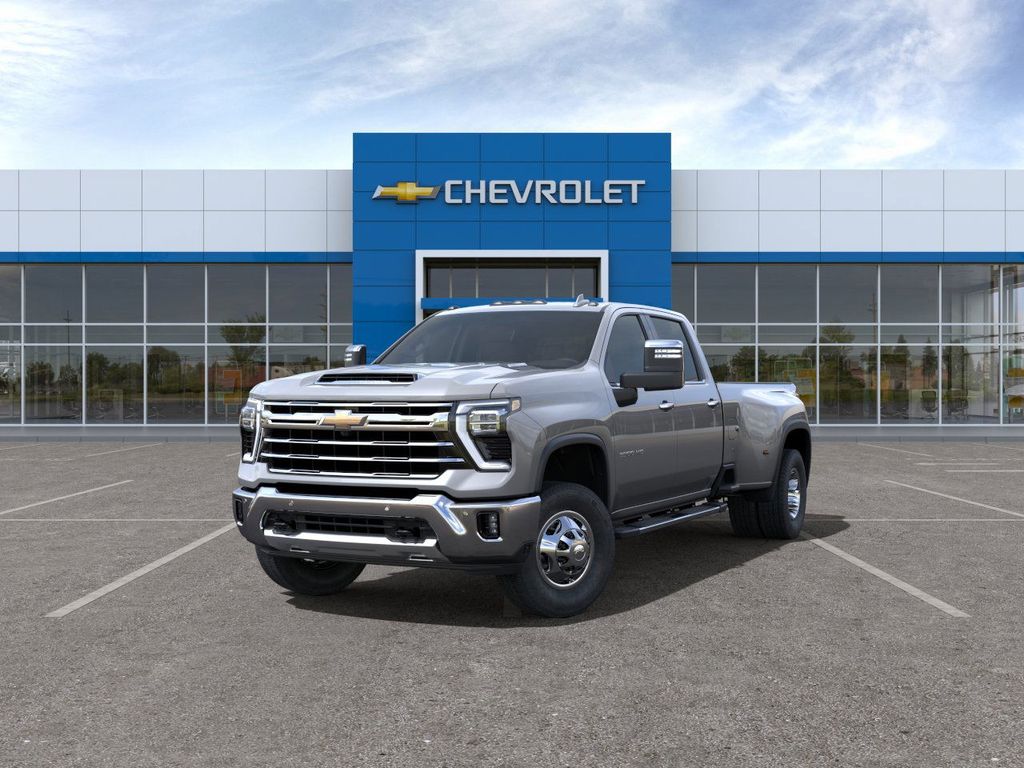 2025 Chevrolet Silverado 3500HD LTZ 8