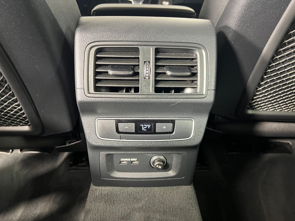 Thumbnail: 2023 Audi Q5 - 29